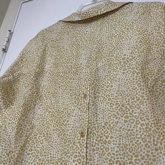 Vilagallo Back Button Short Sleeved Cotton Leopard Print Blouse Size 38/ Small - Picture 5 of 7